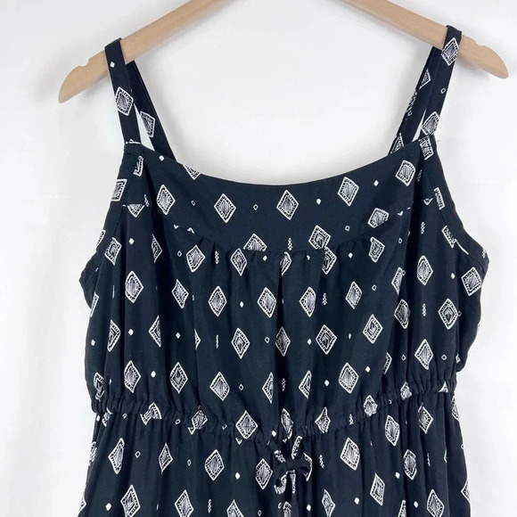Torrid Sundress W/Diamond Pattern Size 1 - Picture 3 of 8